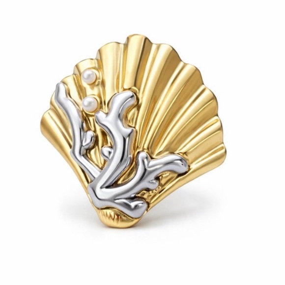 LShell Statement Ring with Pearls - Picture 2 of 3